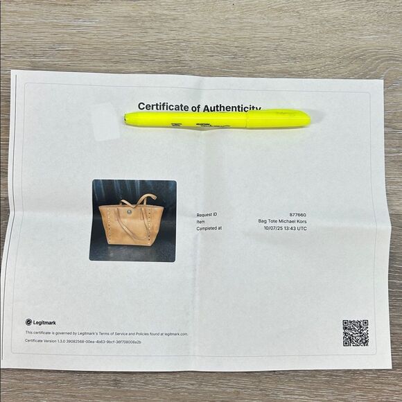 9265 MIchael Kors studded tote bag - Picture 12 of 12